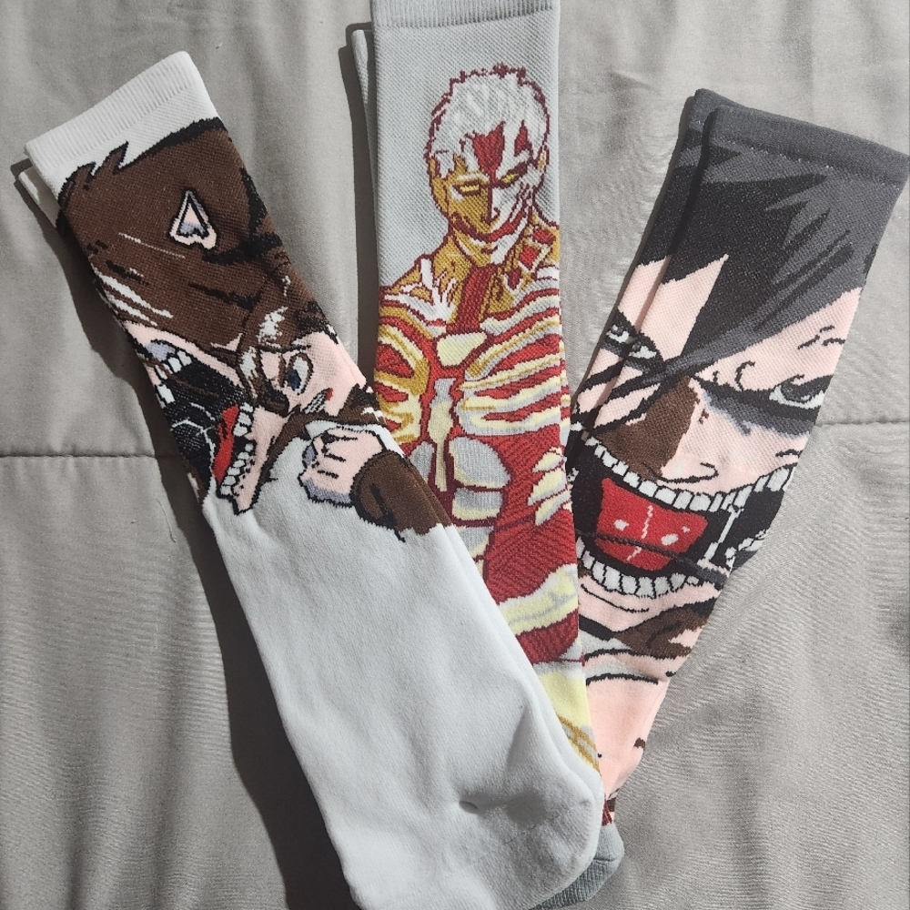 Attack on Titan Themed Men's Socks - Multicolor